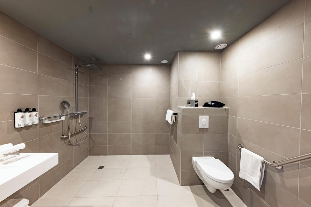 CROWNE PLAZA MARSEILLE LE DOME BY IHG