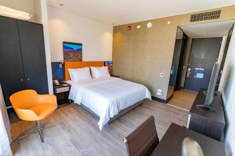 Hampton by Hilton Santiago Las Condes photo 4