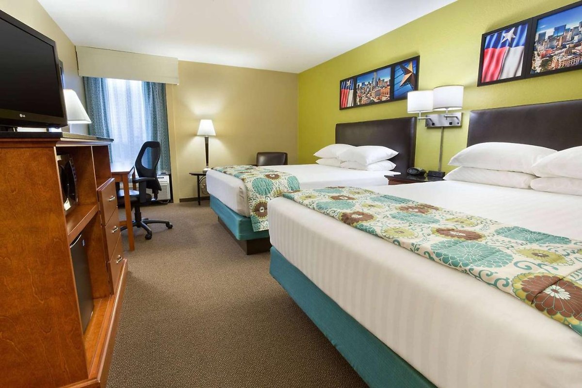 Heritage Inn & Suites The Woodlands, Trademark by Wyndham photo 1