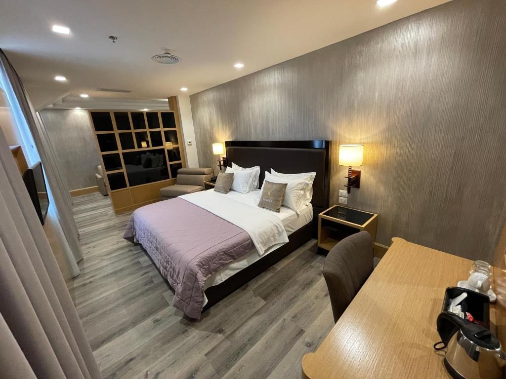 GOLDEN PALACE HOTEL photo 2