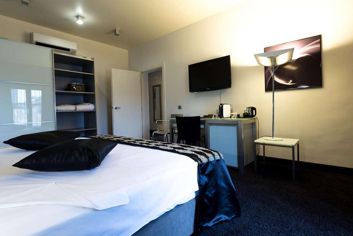 Zeus Essence Bucharest, Trademark Collection by Wyndham photo 1
