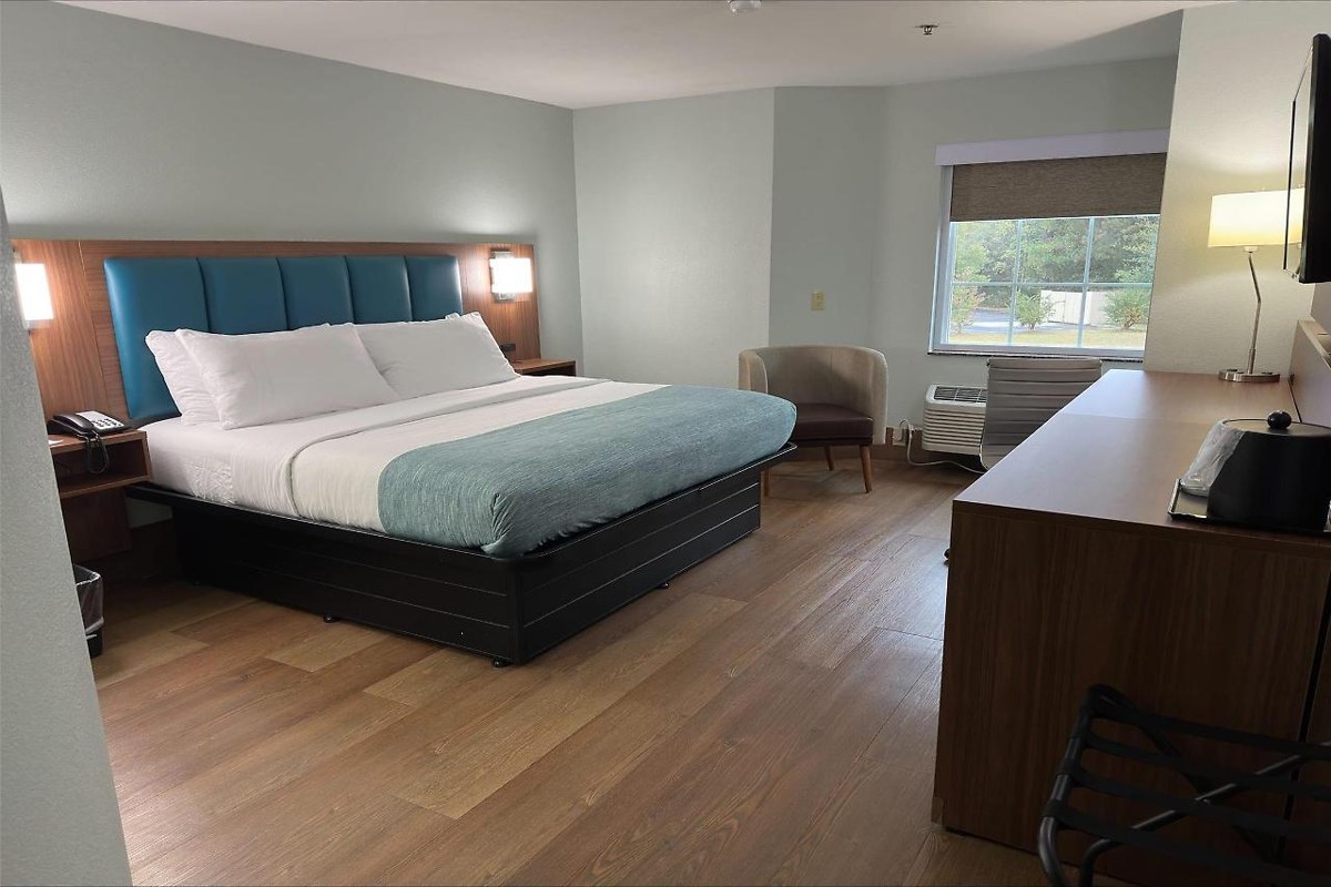 Wingate by Wyndham Macon I-475 photo 4