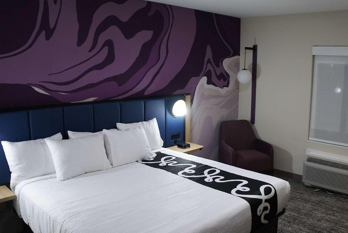 La Quinta Inn & Suites by Wyndham Memphis East