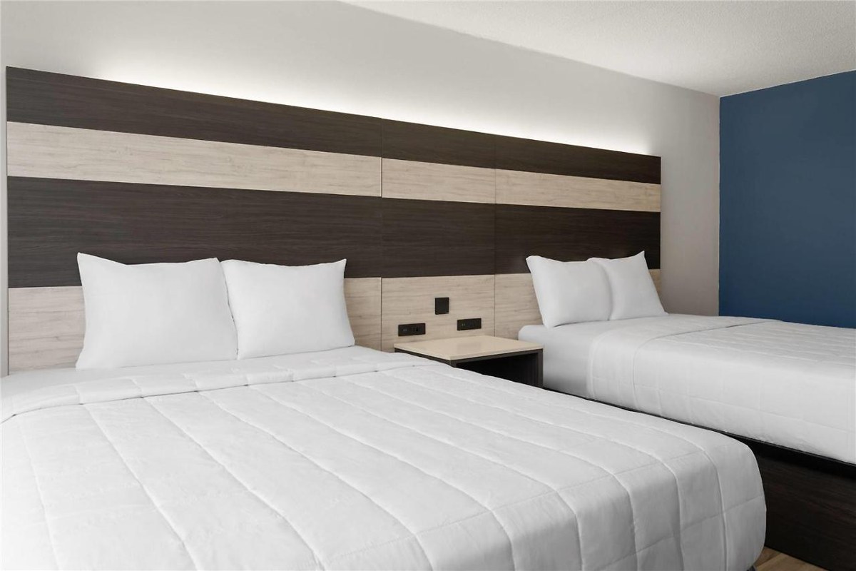 Baymont by Wyndham Williamsburg I-64 photo 2