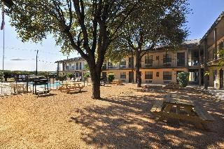 Baymont by Wyndham San Antonio Near Lackland AFB photo 3
