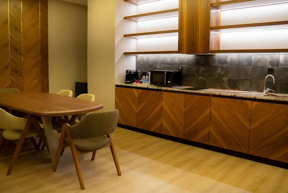 Ramada Hotel & Suites by Wyndham Erbil 32 Park photo 2