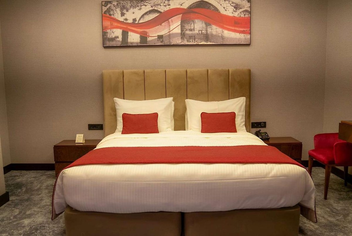 Ramada Hotel & Suites by Wyndham Erbil 32 Park photo 4